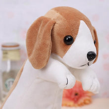 Load image into Gallery viewer, Close image of beagle bag in the most adorable Beagle pouch design