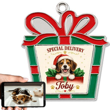 Load image into Gallery viewer, Beagle Christmas Ornament - Gift Box Design - Personalized with Name-Christmas Ornament-Beagle,Christmas,Personalize Artwork-1
