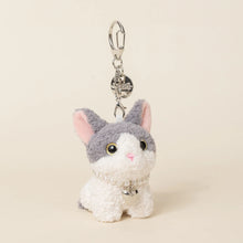 Load image into Gallery viewer, Blue and White British Shorthair Cat Keychain - Darling Big-Eyed Kitty-5