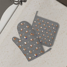 Load image into Gallery viewer, Playful English Bulldog Adventures Oven Mitts and Pot Holder Set-Kitchen Decor-Accessories,Dog Mom Gifts,English Bulldog-3