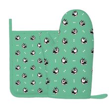 Load image into Gallery viewer, Cheerful Husky Love Oven Mitts and Pot Holder Set-Kitchen Decor-Accessories,Dog Mom Gifts,Siberian Husky-7