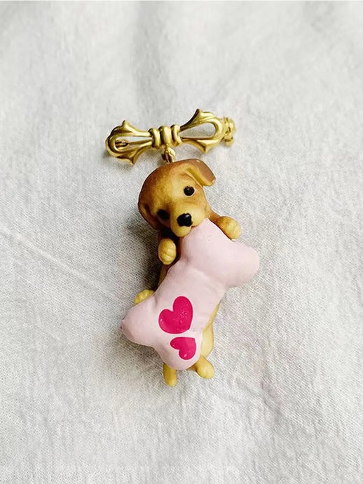 Cute Labrador Brooch – Dog Pin Holding Pink Heart Bone-Yellow3910-GD-1