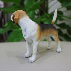 Image of a realistic and lifelike Beagle statue - back facing