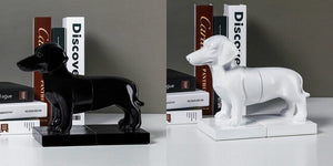 image of two dachshund dog bookends