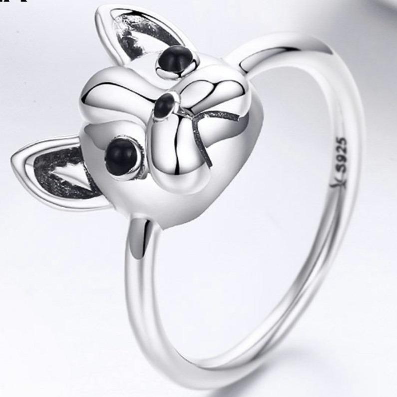 Image of a french bulldog ring in the super cute French Bulldog face design