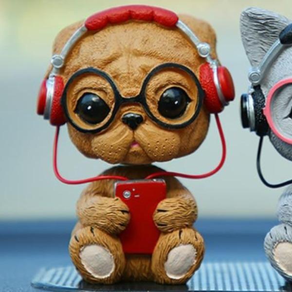 Music Pug and Friends Car BobbleheadsCar Accessories