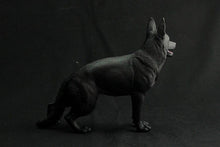 Load image into Gallery viewer, German Shepherd Love Lifelike StatueHome Decor